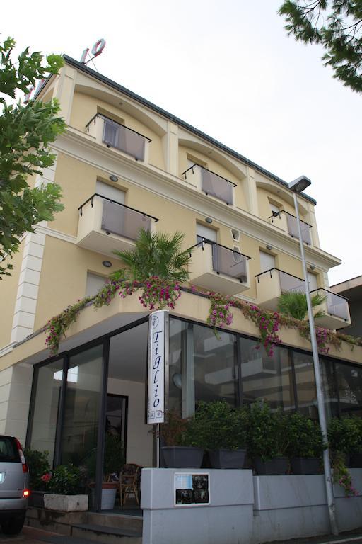 Hotel Tiglio Rimini Exterior photo
