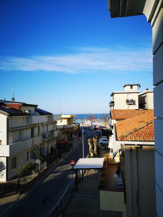 Hotel Tiglio Rimini Exterior photo