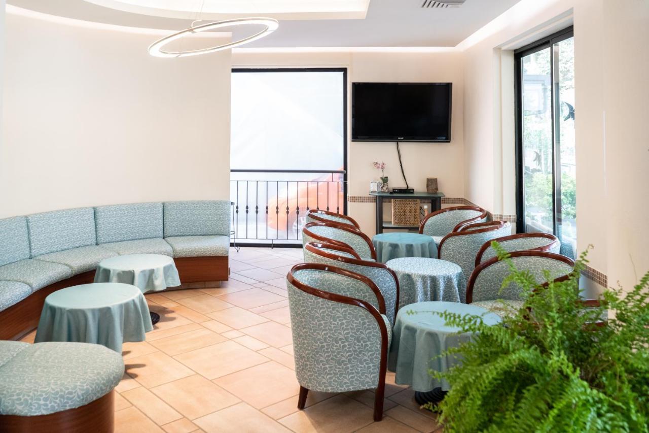 Hotel Tiglio Rimini Exterior photo